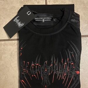 Breathe Divinity Black and red Compression Shirt size S